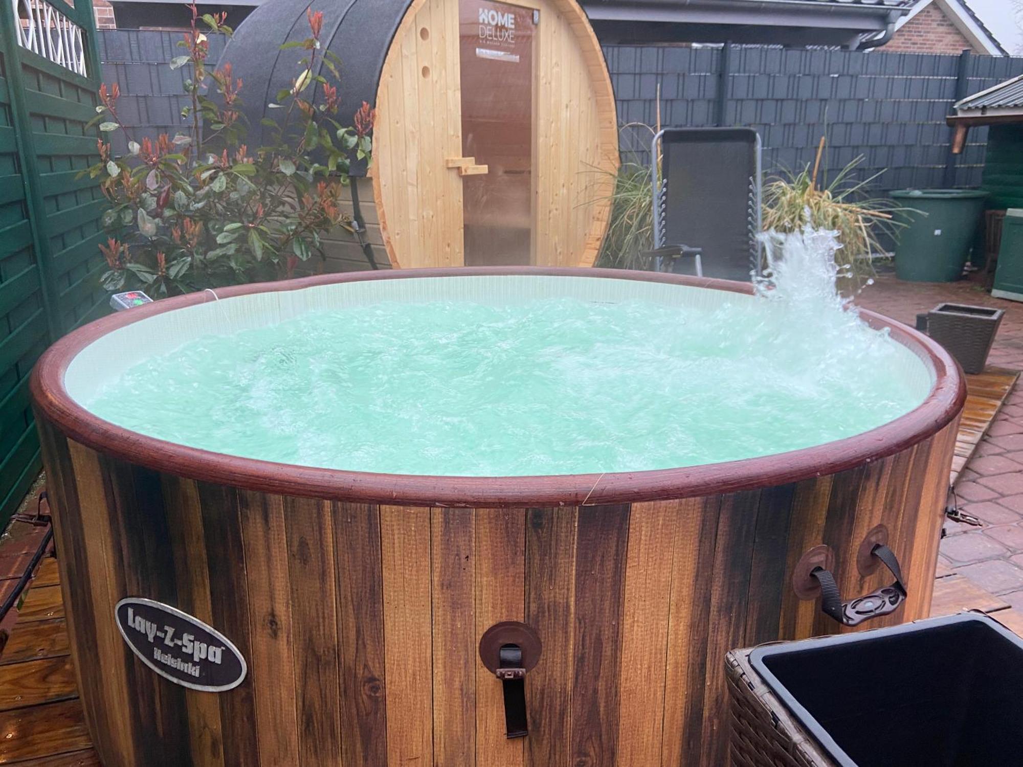 Ferien Im Wangerland Ferienwohnung Leuchtturm Minsen Schillig Hund Pool Sauna Norderaltendeich Luaran gambar